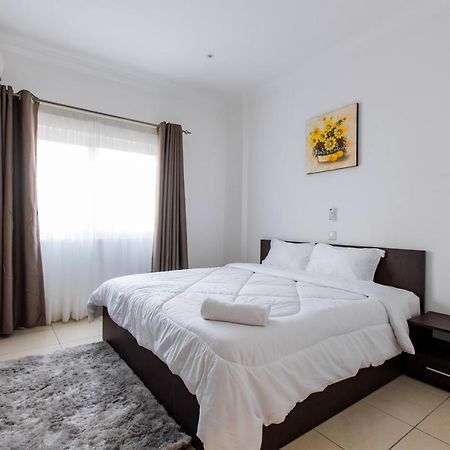 Accra Fine Suites - Holi Flats Airport Residential Dış mekan fotoğraf