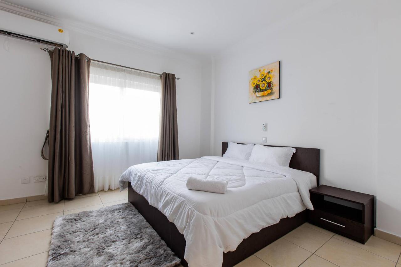 Accra Fine Suites - Holi Flats Airport Residential Dış mekan fotoğraf